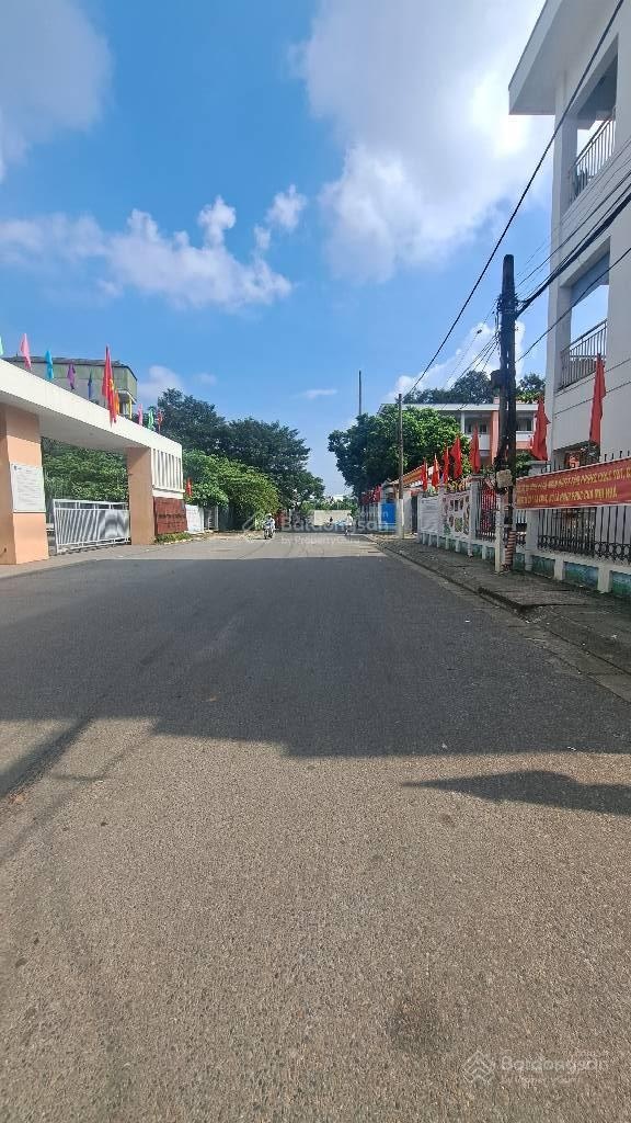 Chính chủ cần bán lô đất trong đê gần hồ điều hòa Ngọc Thụy, 50m2, MT 6m, chỉ 8.5 tỷ, 0967182629