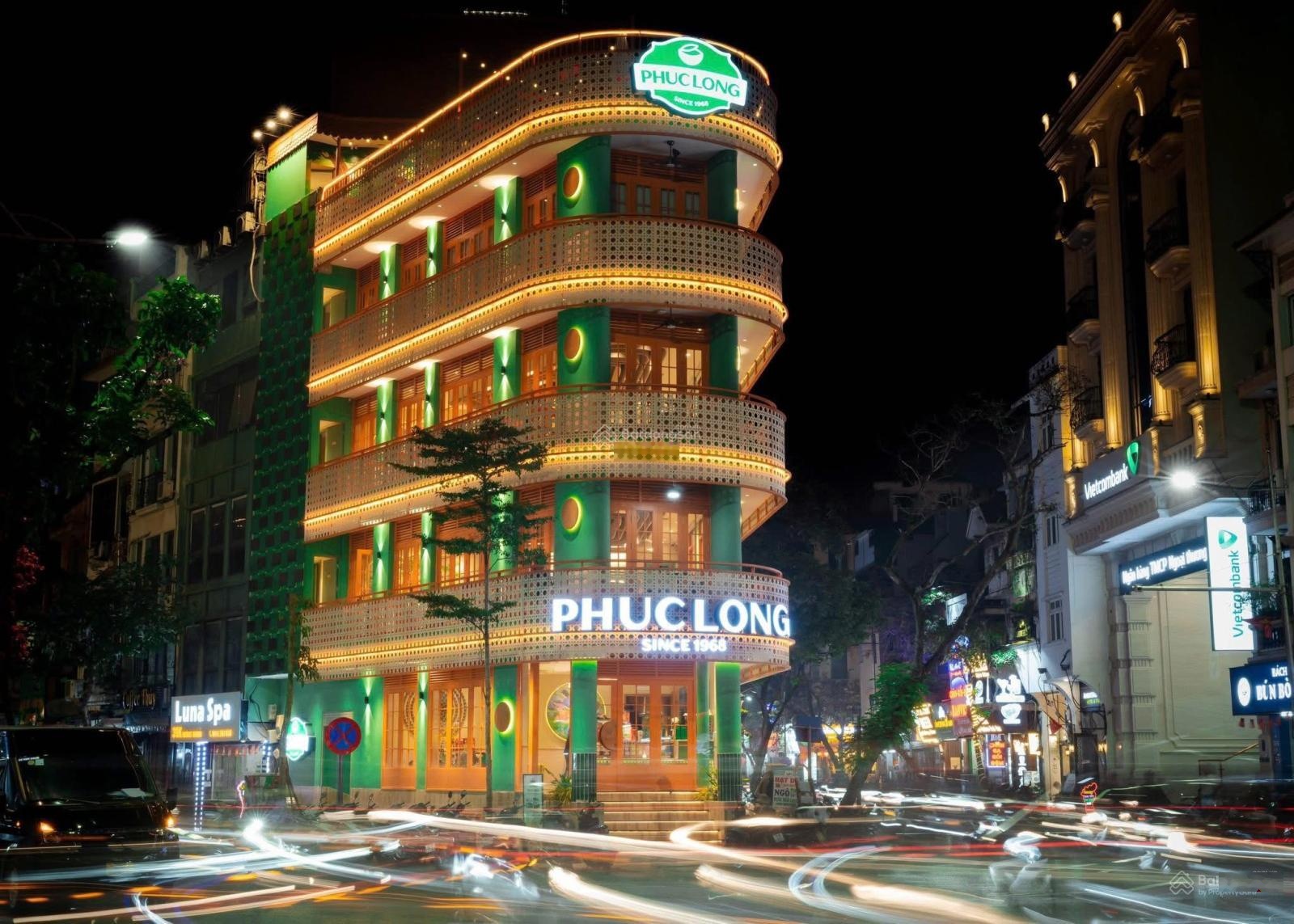 Cực phẩm.Cho thuê nhà mặt phố Nguyễn Văn Lộc.Diện tích 100m2 x 5 tầng, mặt tiền lô góc 20m