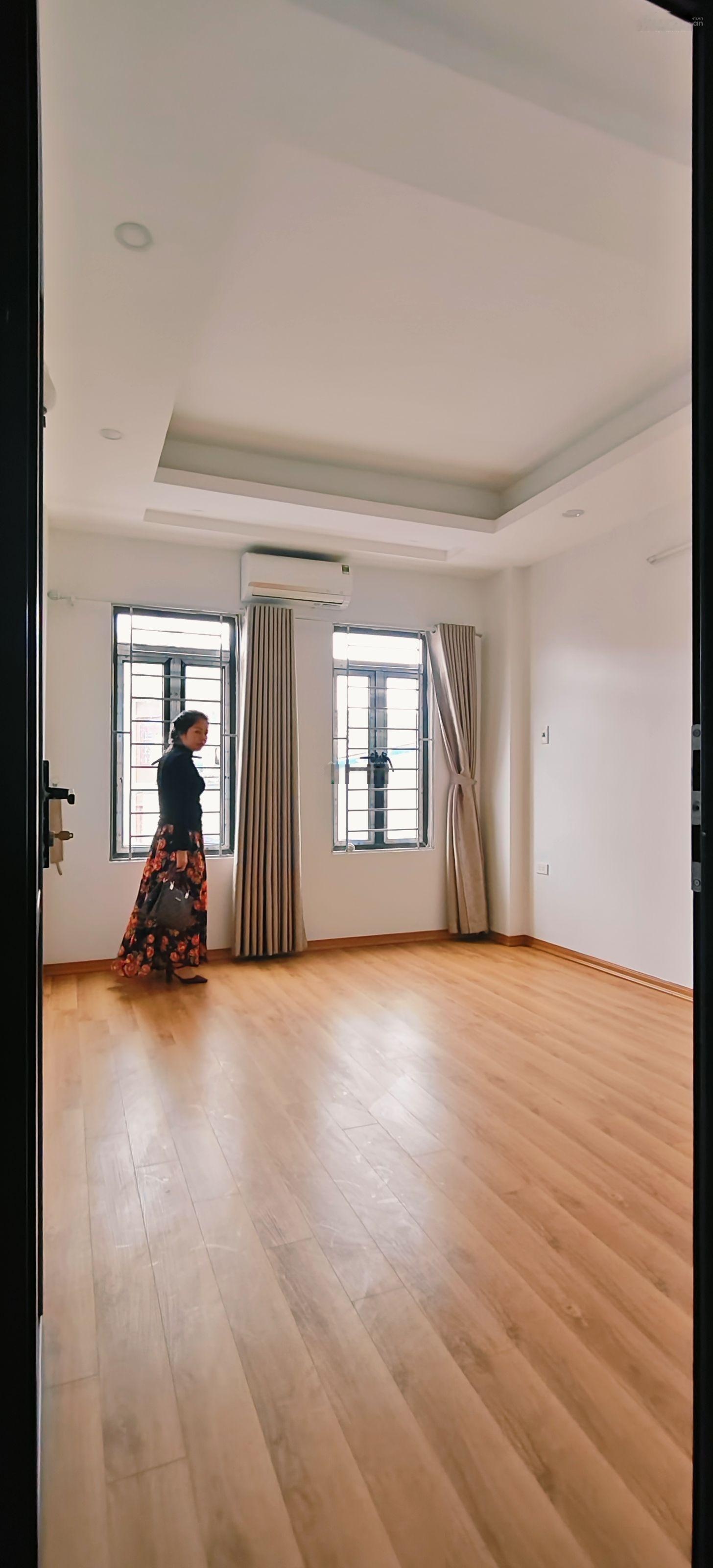 Bán gấp nhà đẹp Lê Trọng Tấn Hà Đông ô tô đỗ cửa 33m2 5 tầng full nội thất, giá nhỉnh 7 tỷ