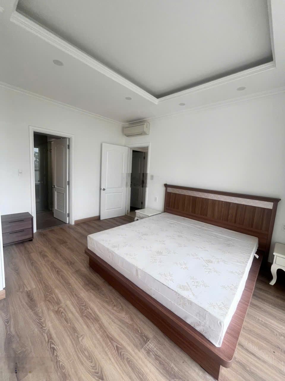 Cho thuê gấp căn hộ Riverpark 1 Phú Mỹ Hưng, Quận 7 dt 137m² giá thuê 40tr/tháng 0909875012 EM NGA