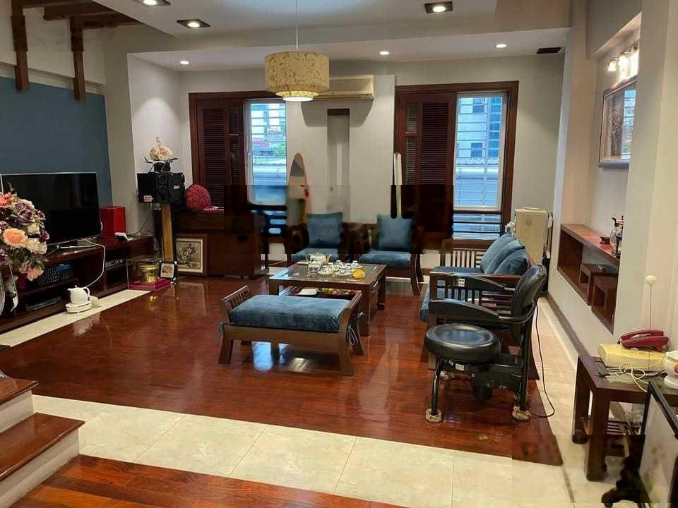 Bán Nhà Mặt Phố Châu Long Vỉa Hè Rộng Kinh Doanh Giá 52 tỷ