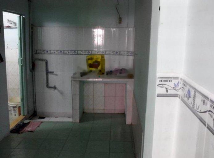 Gần vòng xoay Phú Lâm! Nhà cấp 4 hẻm xe tải Bà Hom P13. DT: (4,5x18)m Giá: 5,8 tỷ (TL)