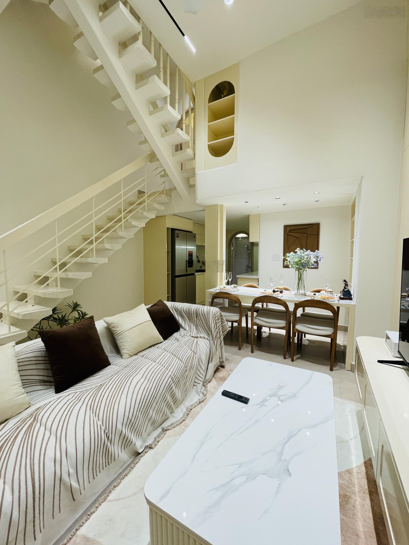 Cho thuê nhà nguyên căn q3 đẹp full nội thất sang trọng đẳng sờ cấp - giáp quận 1