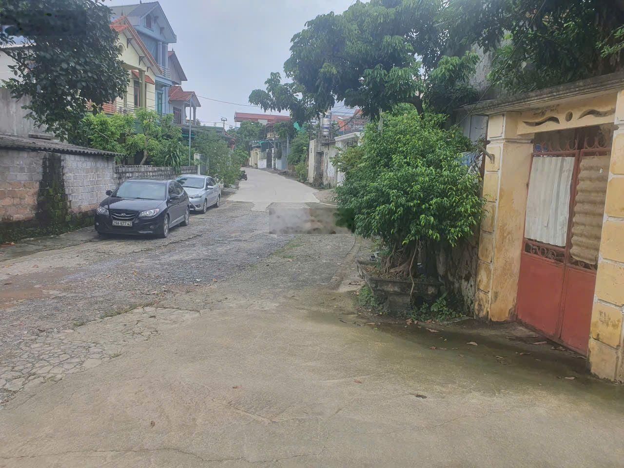 Bán đất Xuân Mai 3.000 m2 có 150m đất ở gần quốc lộ 6