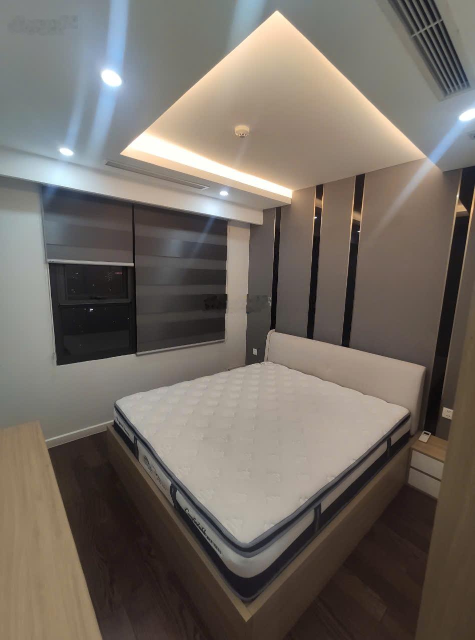 Chính chủ cho thuê căn hộ DCapital vào tháng 3 này, DT 70m2 2pn 2vs giá chỉ 21,5tr/th