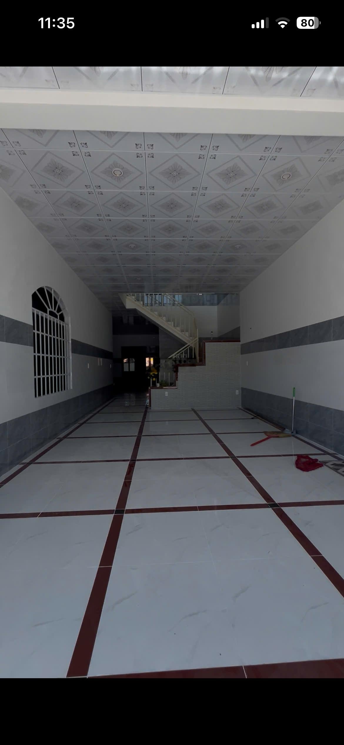 Nhà nguyên căn mới xây 400m2 gần cây xăng Long Phước ngay đèn xanh đỏ đường TL 52