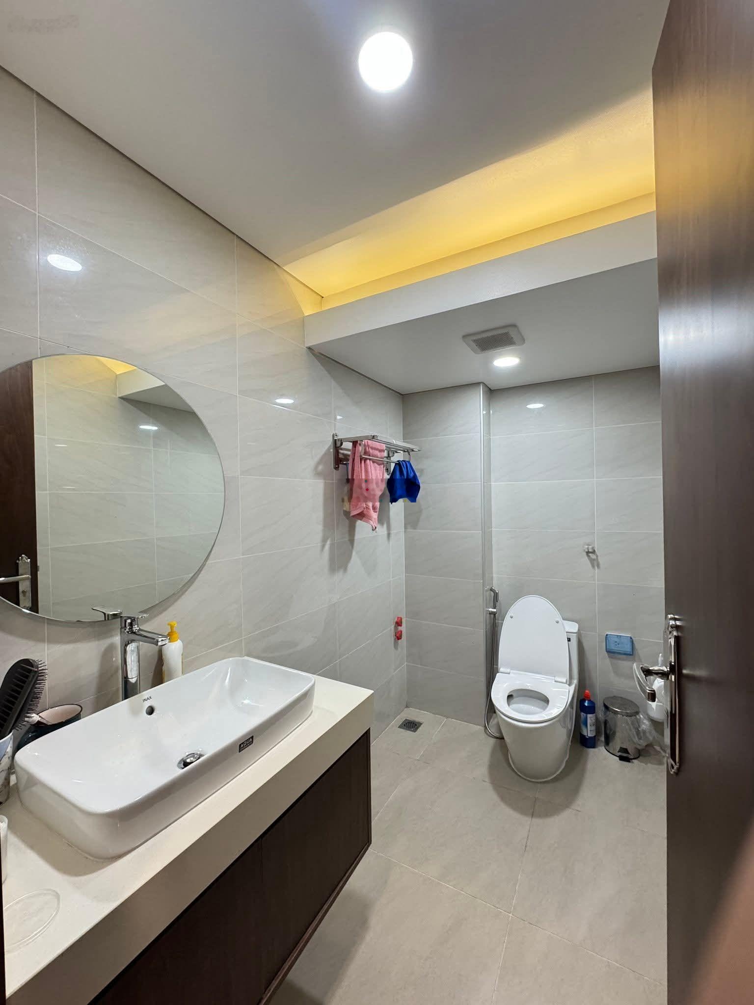 Bán nhà Biệt thự 5 tầng, 142m2 Trung tâm Thanh Xuân, ô tô ra vào giao thông thuận tiện 45,8 tỷ