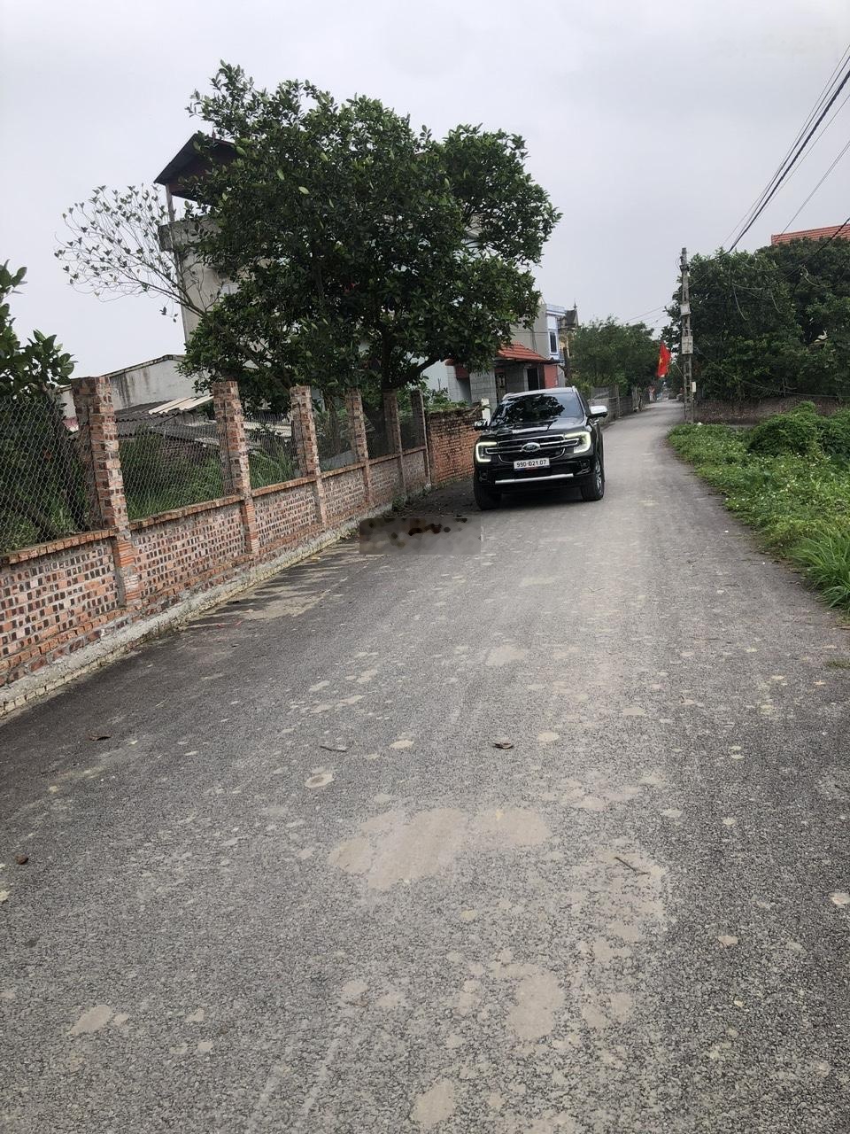 Chính chủ bán lô đất thổ cư 800m2 đẹp tại xã Trung Chính, Bắc Ninh, giá có thỏa thuận