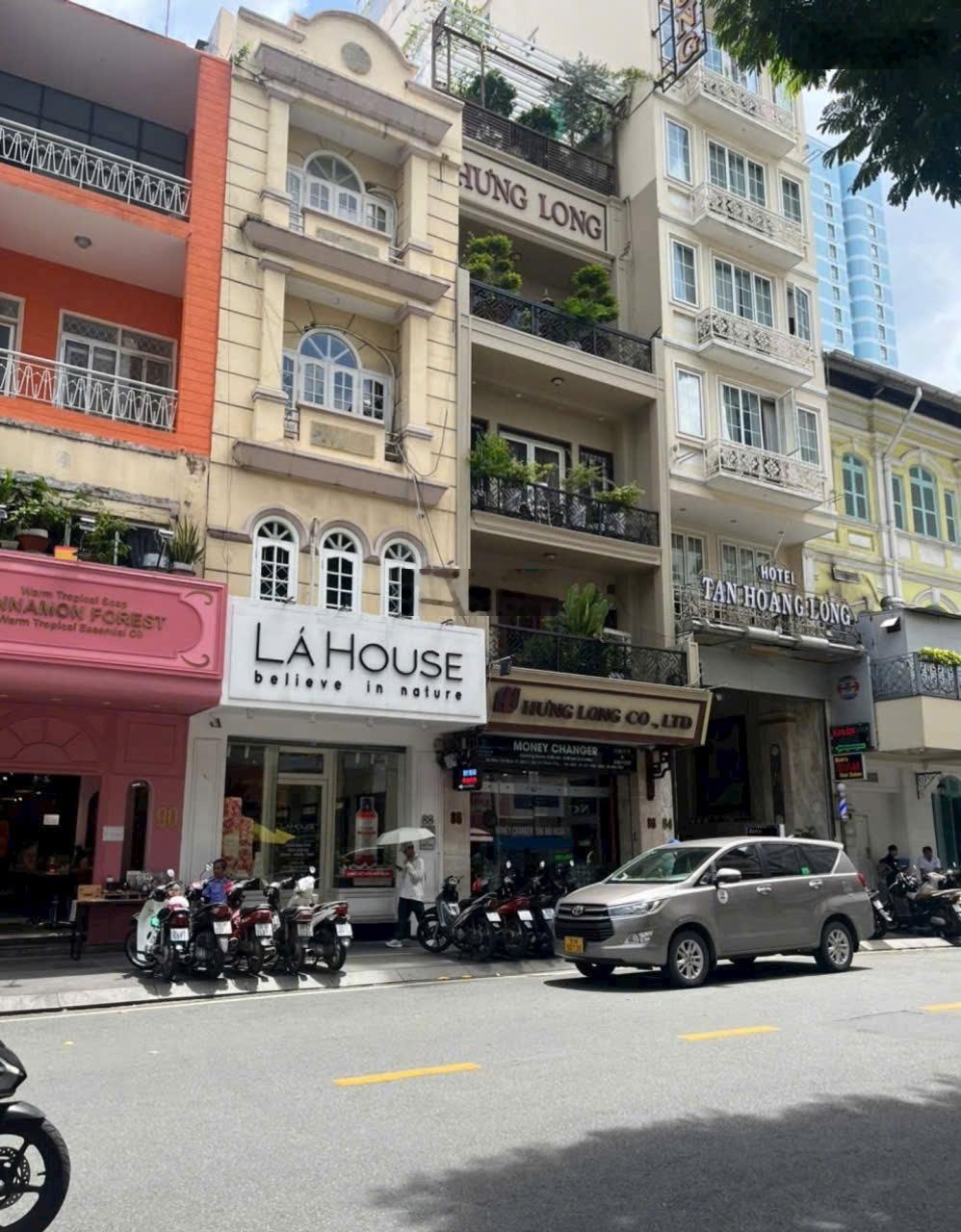 Một căn duy nhất! Bán nhà đường 10m Nguyễn Trãi F.Bến Thành chỉ 38 tỷ - 4x17m 5 tầng HĐ 75 triệu