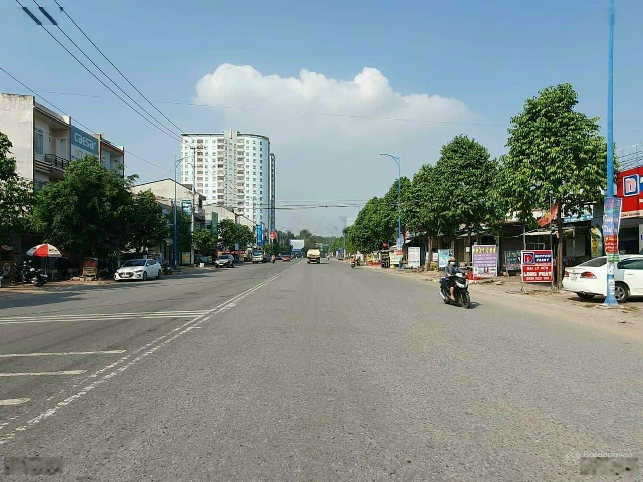 Bán 860m2 đất đường lớn cạnh dự án Metropole Phú Mỹ 0908983616