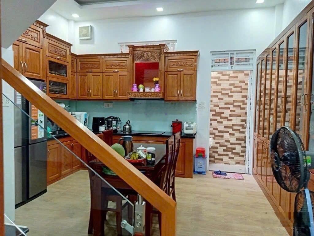 Cần bán nhà - Làng Tăng Phú - hẻm tải - 56.6m2, 2 tầng - chỉ 6 tỷ hơn