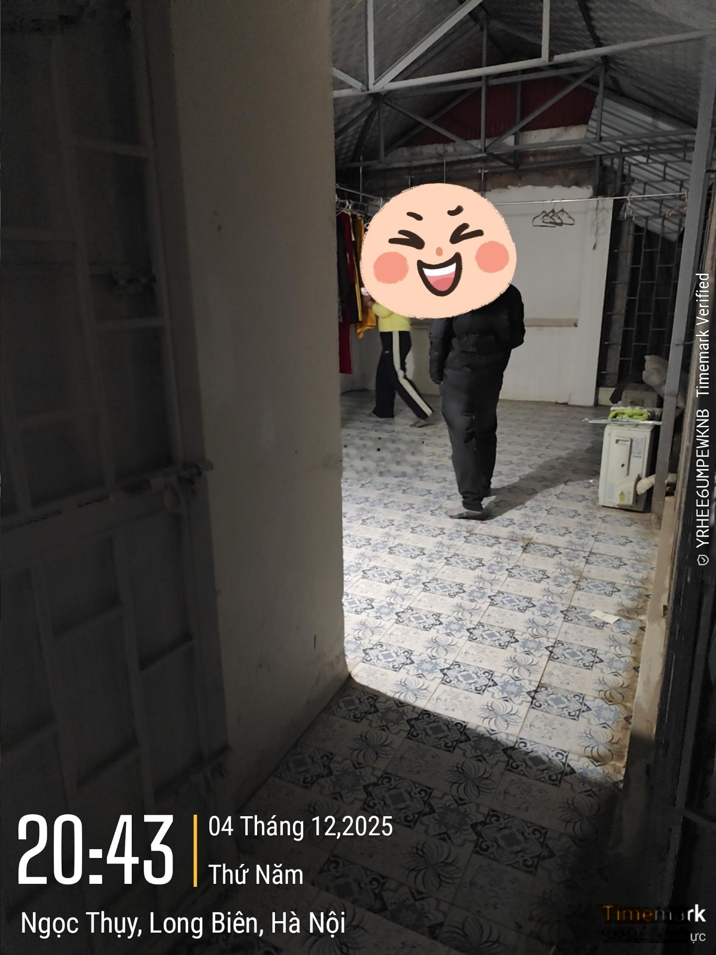 Chính chủ cần bán gấp, Ngọc Thụy Long Biên 33m2, thực tế 40m2, 4 tầng tặng nội thất, giá chỉ 6.2 tỷ