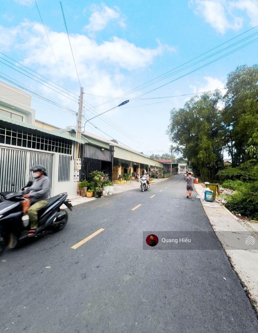 Chủ ngộp bán lô đất 135m2 Đ. Suối Sâu gần KCN Linh Trung 3, sổ hồng riêng, đất thổ cư, giá 650tr