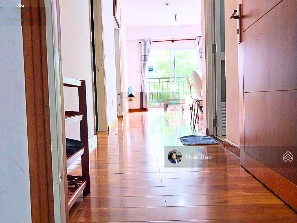 Căn góc 67m2 , 2PN, 2WC có ban công giá rẻ, hiếm gặp chính chủ bán - 2 tỷ 6x sổ sẳn chính chủ