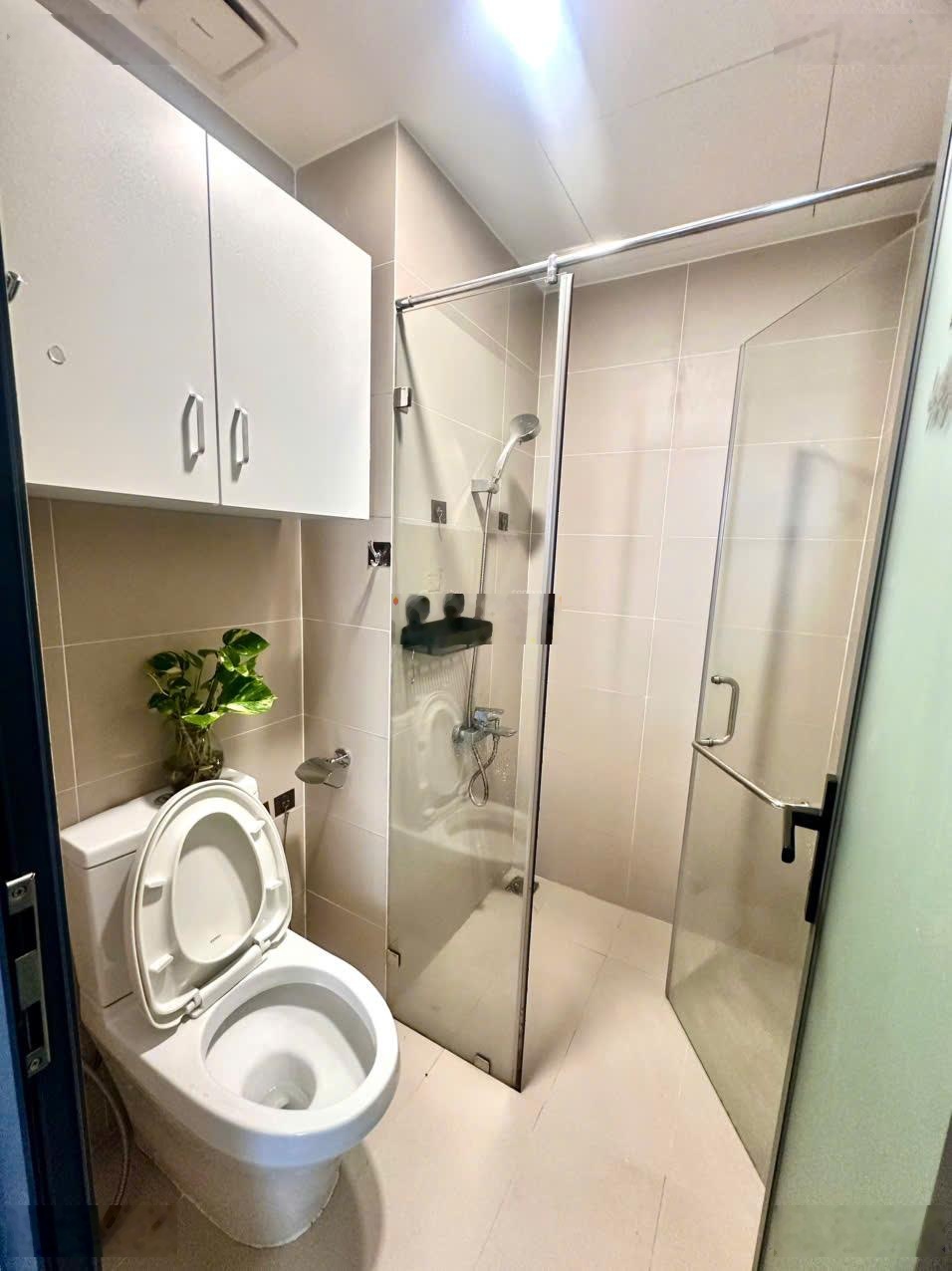 Căn hộ như ảnh : 12 triệu , 2pn 1wc full nội thất mới 90%, đầy giỏ 1pn 2pn 3pn