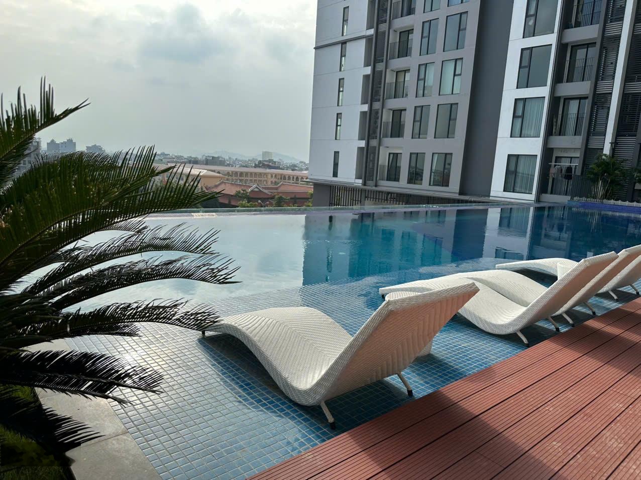 Bán Chuyển Nhượng Căn Hộ 2P 71m2 đã có sổ full nội thất xịn xò Sentosa Sky Park CĐT Singapore