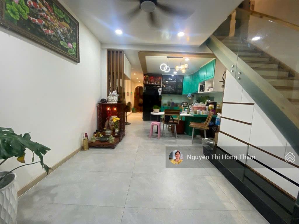 Bán nhà lô góc HXH 6m Lũy Bán Bích Tân Phú 60.6m2, 4x15.15m, 2 tầng, 2 PN giáp Tân Bình chỉ 8.35 tỷ