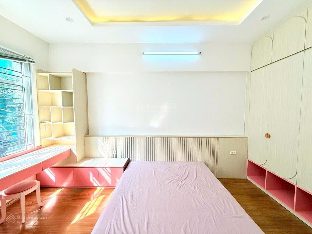 Nhà riêng doãn kế thiện, cầu giấy, 5 tầng, 30m2, 4pn, 4wc, full nội thất mới, tài chính nhỉnh 9 tỷ