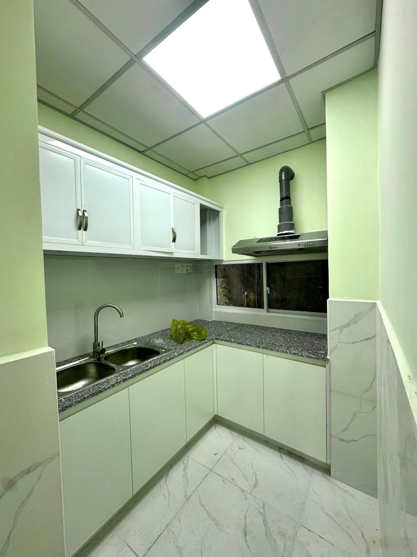 Cho thuê nhà 3 tầng đường số 4 HBP 8,5tr/ tháng