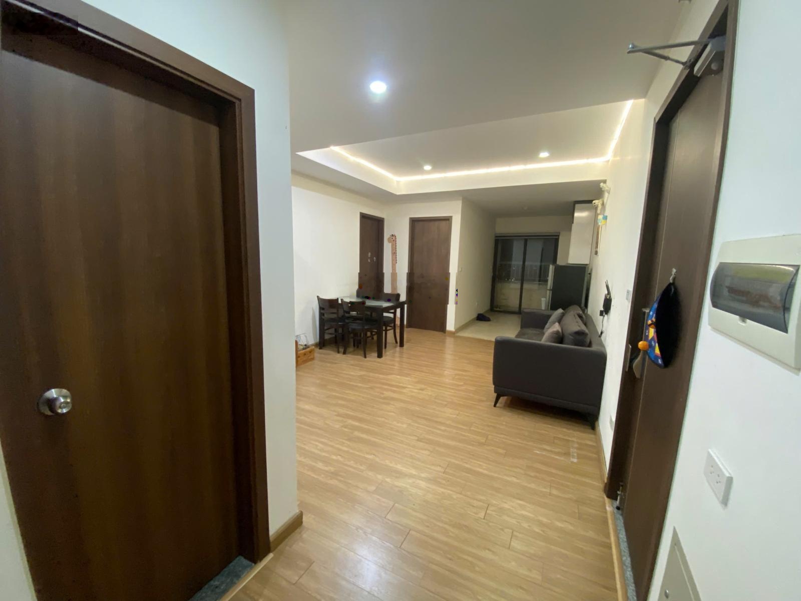 Cho thuê CC Osaka đầy đủ đồ đầu đường Ngọc Hồi, DT 72m, 2PN, 2WC, vào ở luôn, giá 8 triệu