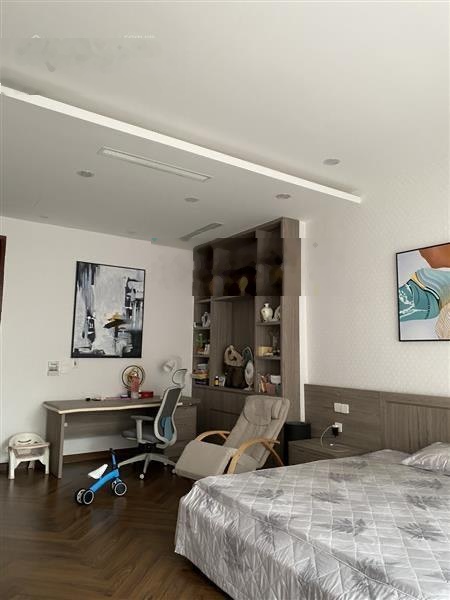 Bán nhà Cổ Nhuế 50m2, 7 tầng, thang máy, ô tô vào nhà, pháp lý rõ ràng, nhà đẹp ở sướng.