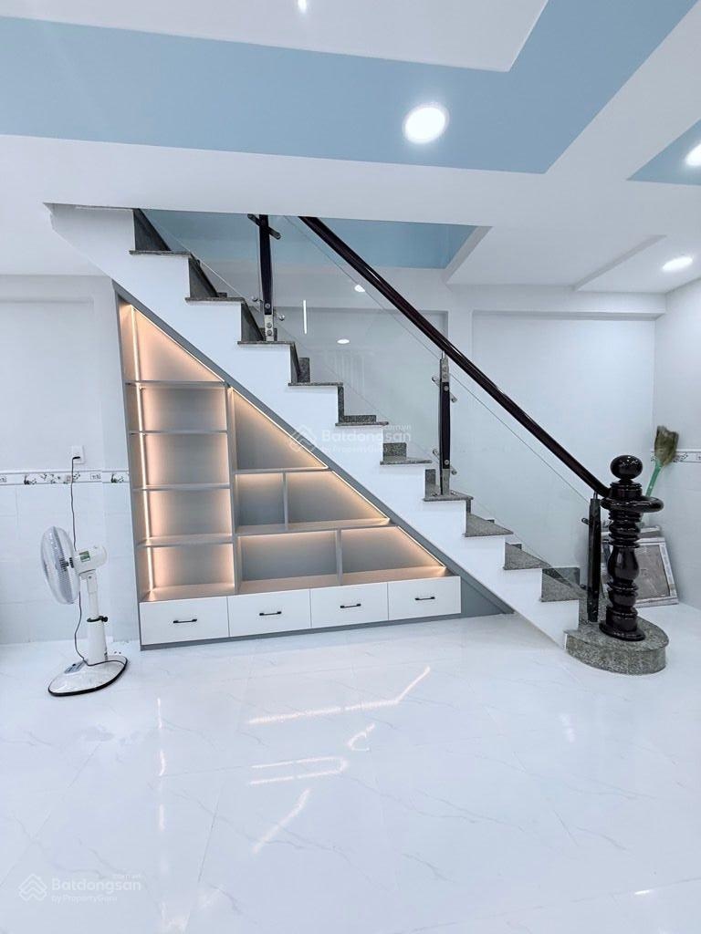 Nhà đẹp full nội thất đình nghi xuân, bình tân 4x11m 1 lầu chỉ 4 tỷ tl