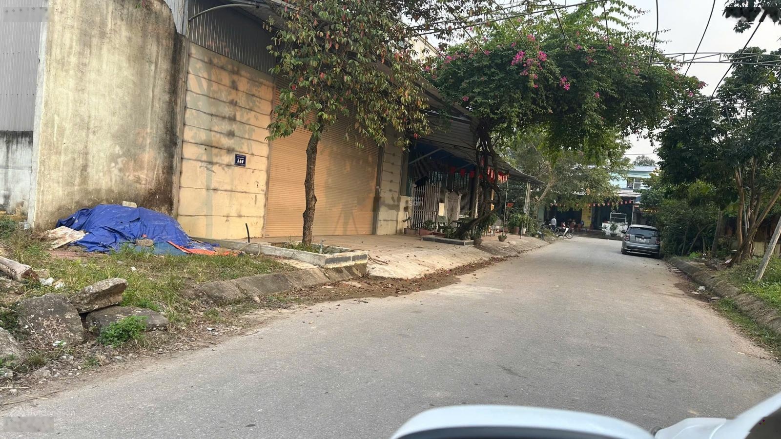 Đất tđc lương sơn- ngay nút giao cao tốc sông công - lô 5x20m2, thổ cư 100%.