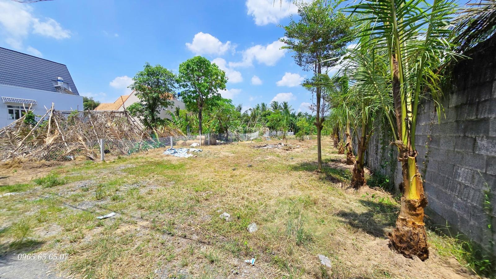 700m2 đất Thổ cư - Cách TPHCM: 1000m - Cách điểm lên xuống 2 Cao tốc và Vành đai 3: 1200m