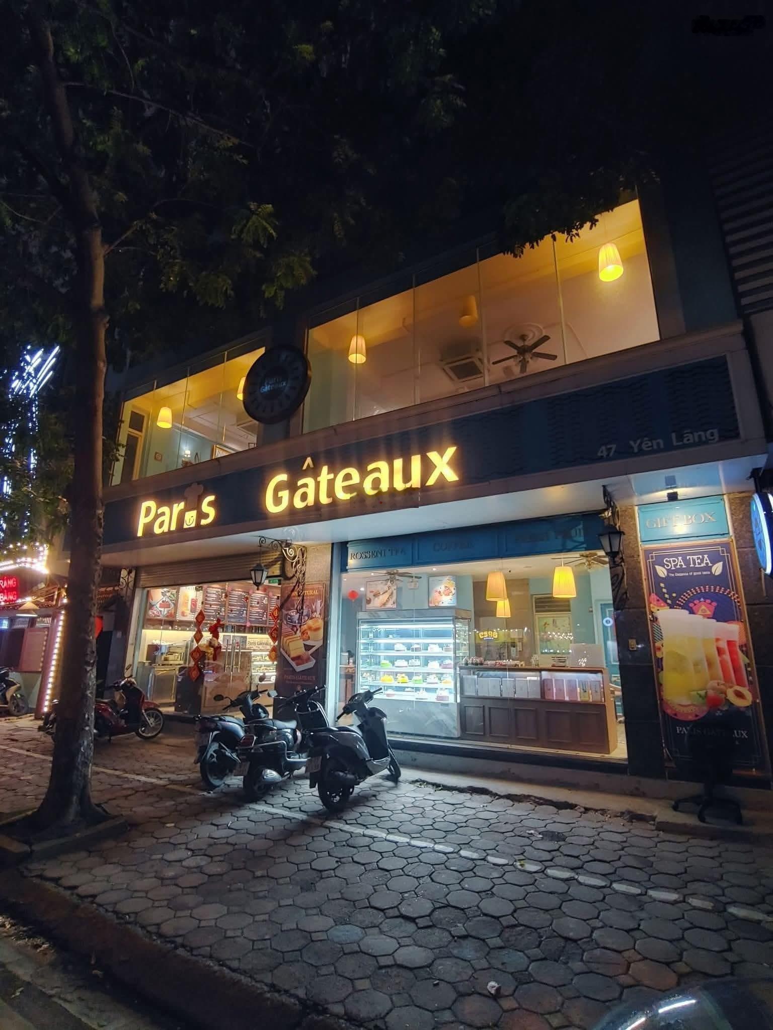 Cho thuê nhà lô góc mặt phố Huỳnh Thúc Kháng