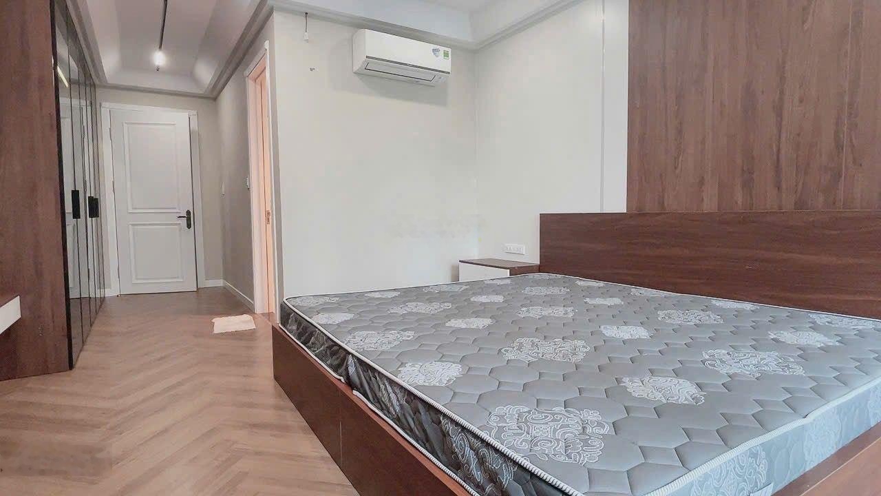 Giá tốt nhất khu vực phố #hồngtiến - #bồđề , lb #ôtô7chỗ cất trong nhà - 50m2 - 6tầng - 15.3 tỷ