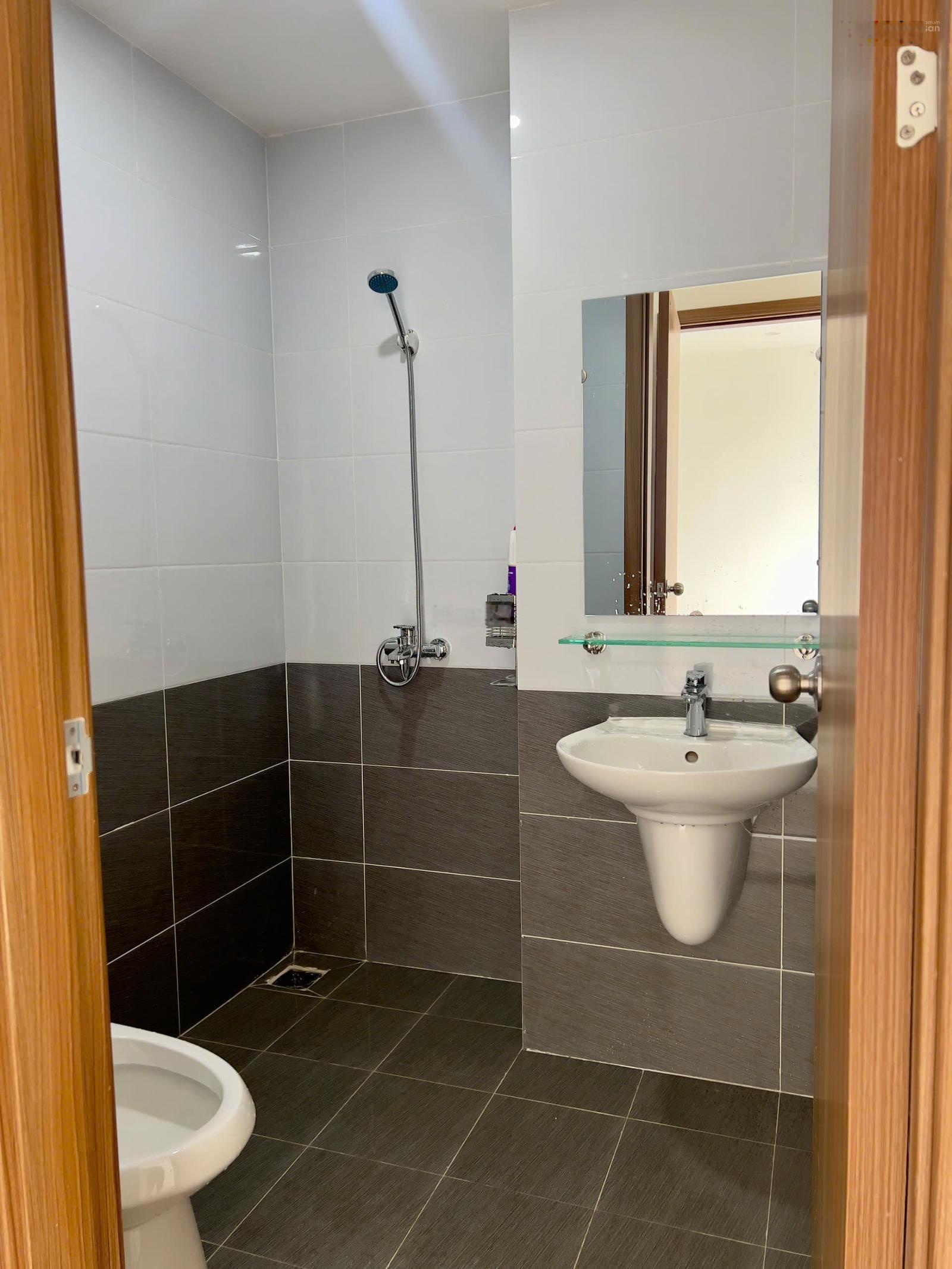 Cho thuê căn hộ 2 ngủ 2vs 69 m2 Gía 5,5 tr/tháng tại dự án 384 Lê Thánh Tông, Ngô Quyền, Hải Phòng.