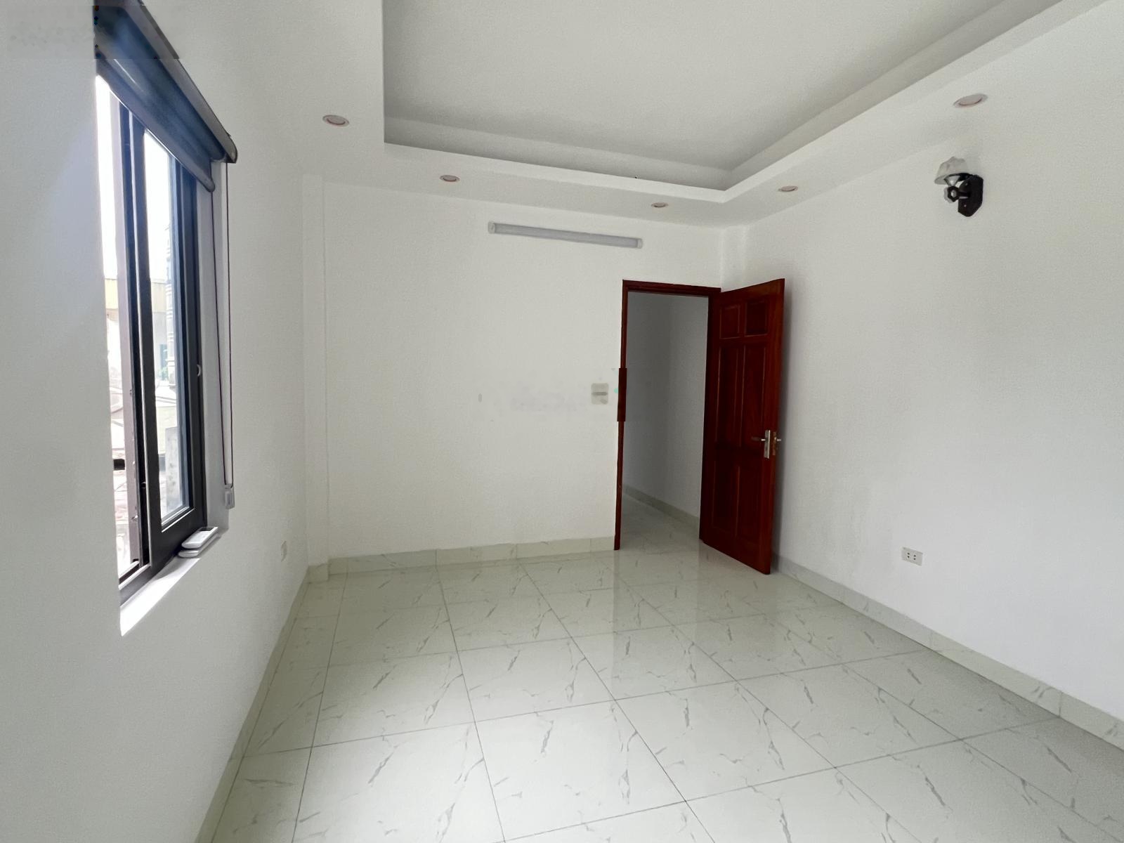 Hiếm! bán nhà cổ linh thông bát khối, 30m2 lô góc 3 thoáng, đối diện aeon mall, giá 7.1 tỷ