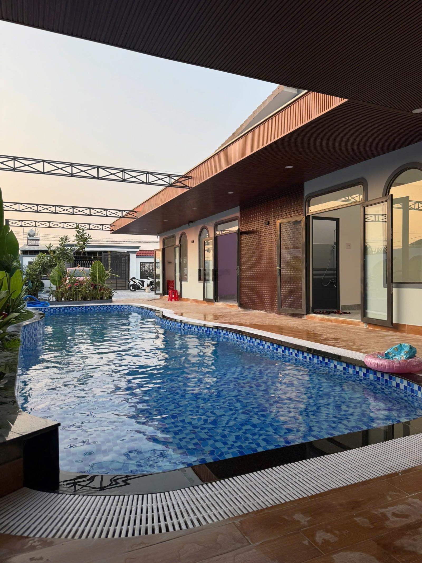 Nhà vườn mặt tiền Nguyễn Văn Vịnh 6m (Tân Trụ - Long An)