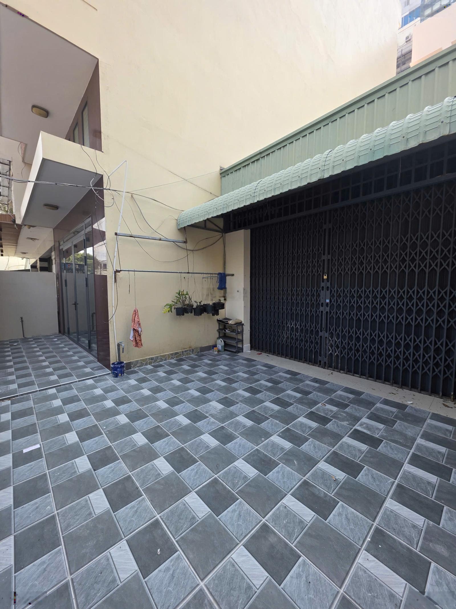 Nhà mặt tiền đường Lương Định Của vị trí kinh doanh đắc địa tại Cái Khế, Quận Ninh Kiều, Cần Thơ