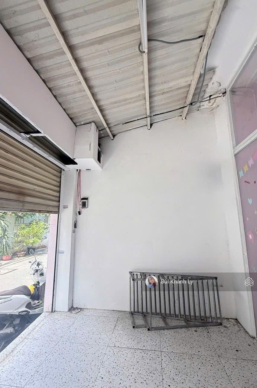 Tân bình -vị trí kinh doanh- 1 sẹc khuvi.p hẻm nhựa 7m lê văn sỹ 4 tầng btct