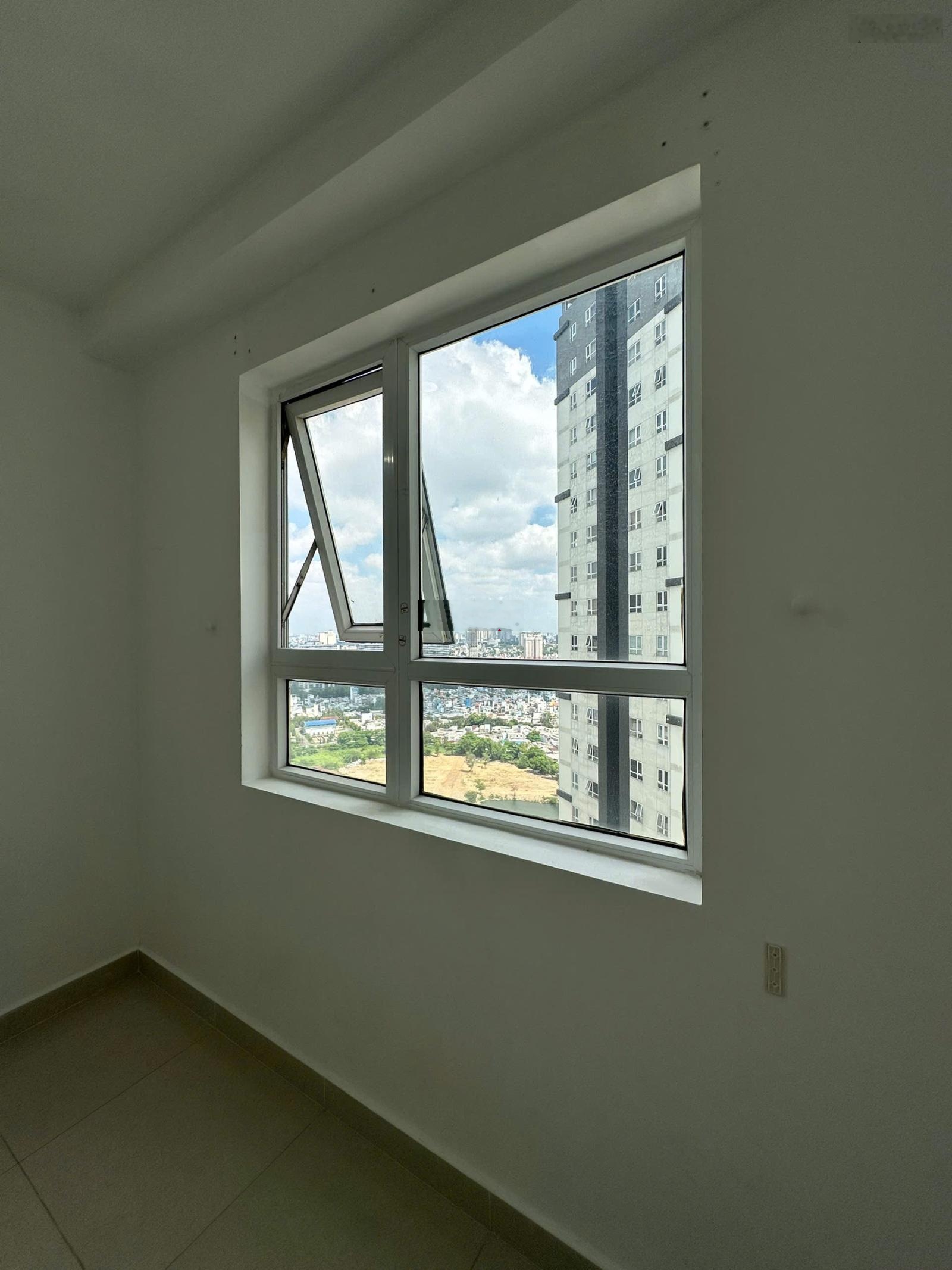 Topaz Elite ngay Parcmall Tạ Quang Bửu , căn 60m2 , 2 phòng ngủ, 2wc 3tỷ550