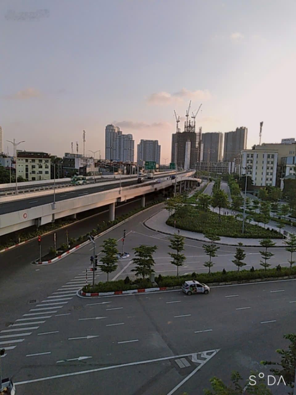 Bán nhà mặt phố đẹp tại Phạm Văn Đồng, 27,8 tỷ, 46 m2, 5PN + 5WC