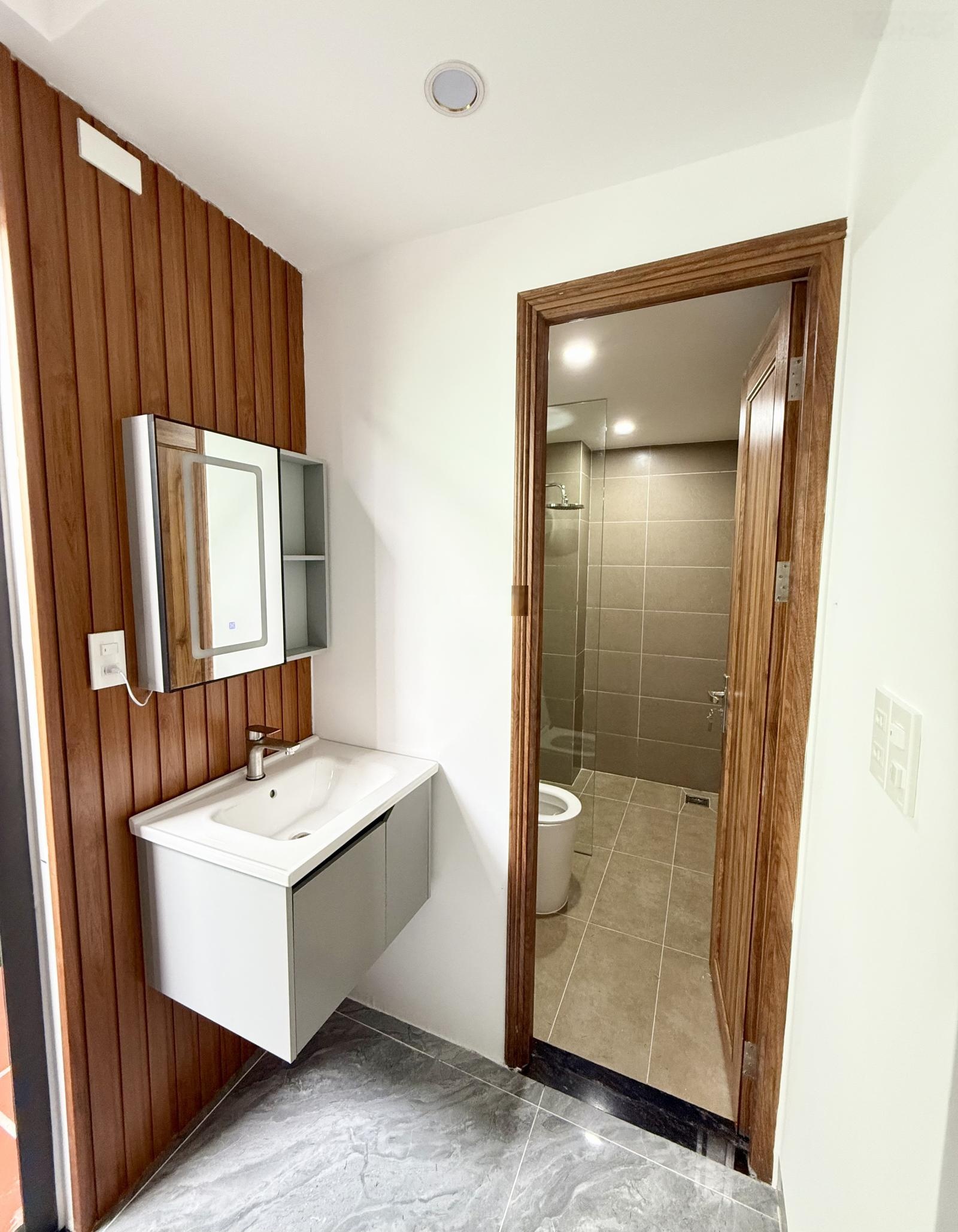 Tôi cần bán nhà 2 tầng Full nội thất - Khái Tây 1 - gần chợ, trường học các cấp