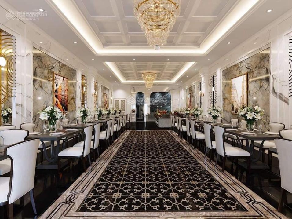 Bán khách sạn mặt phố Lương Ngọc Quyến, dt 328m3 x 10 tầng, 80 phòng, bể bơi