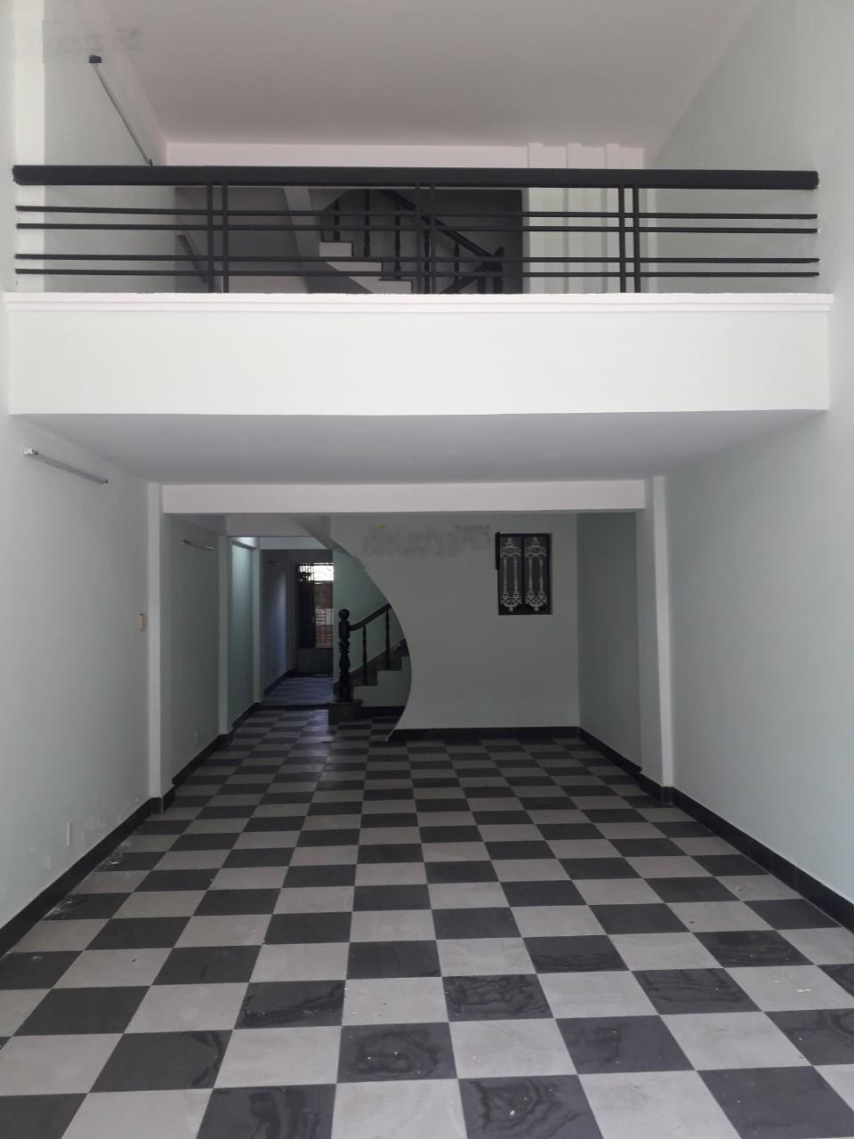 Cho thuê nhà mặt tiền Tạ Quang Bửu, P. 5, Q. 8, TP. HCM. (Gần cafe Viva Stra)