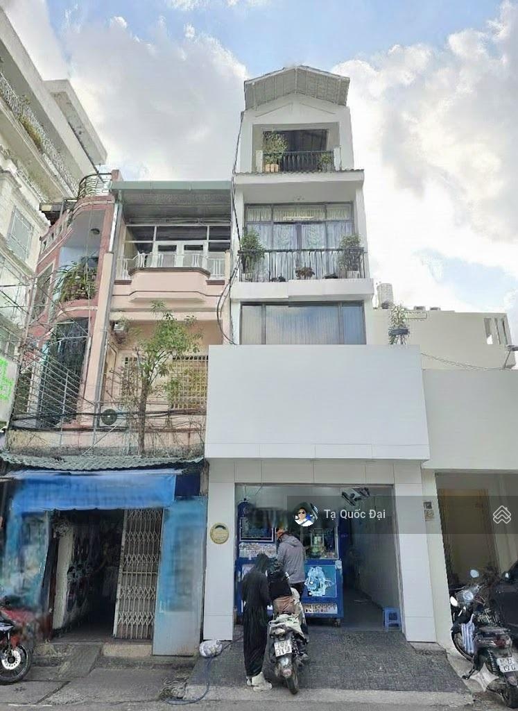 Quận Phú Nhuận - mặt tiền Đặng Văn Ngữ - 67,5m2 - 4 tầng - thu nhập khủng - 21 tỷ