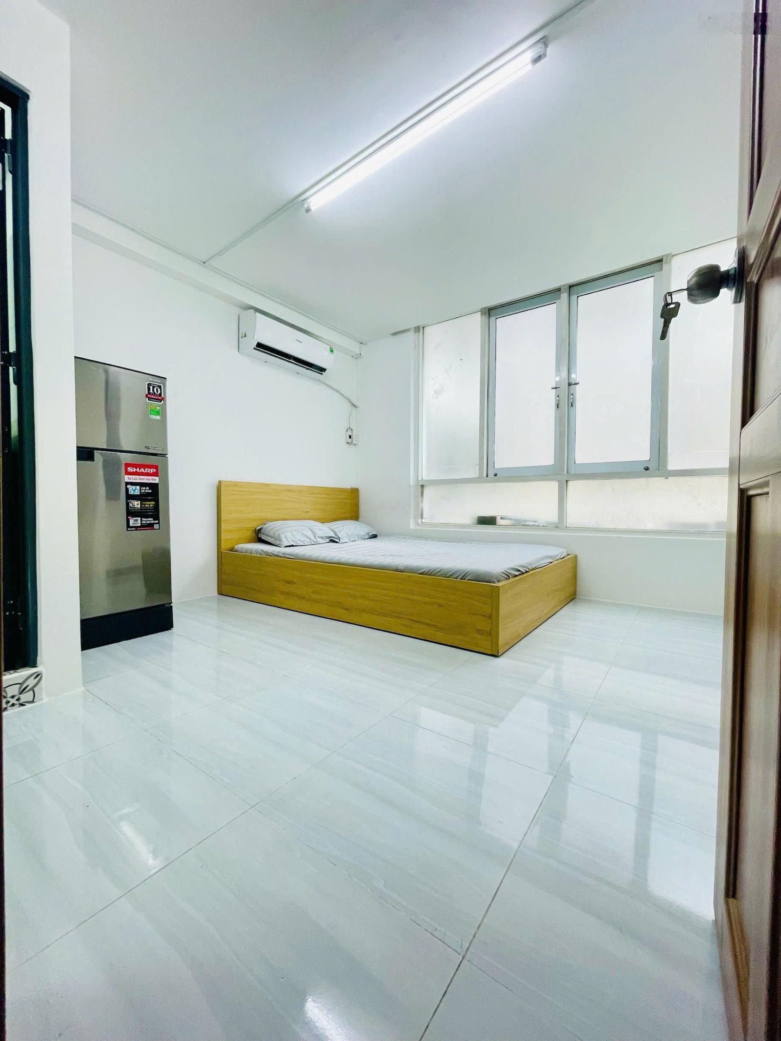 Phòng Studio siêu đẹp đủ nội thất - 71 Hồ Bá Kiện Quận 10 ( Gần CV Lê Thị Riêng). Lh : 0937554570