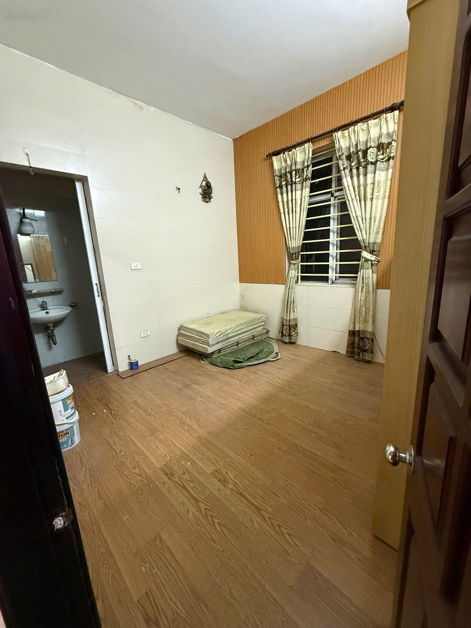 Cho thuê CHCC phố Lạc Trung, Hai Bà Trưng, Hà Nội