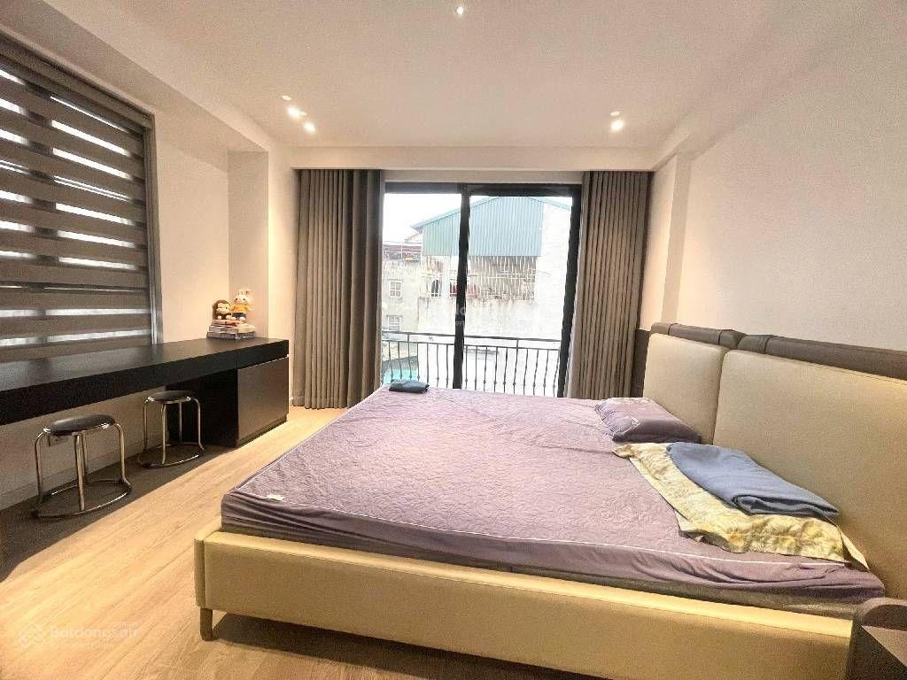 Lô góc thang máy ô tô đỗ cửa 50m2 chỉ hơn 10 tỷ khu ngọc hồi