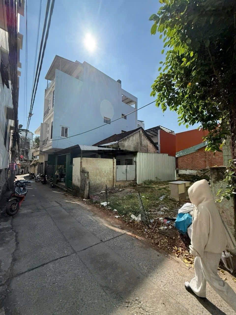 Bán đất kiệt oto đường 2/9 quận Hải Châu sau lưng nhà mặt tiền