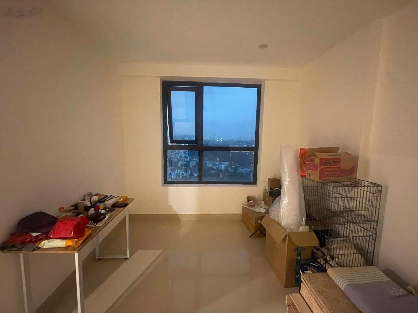 Cực hiếm cho thuê chcc valencia garden 61m 2 phòng ngủ view vinhomes cực đẹp giá 8tr/th