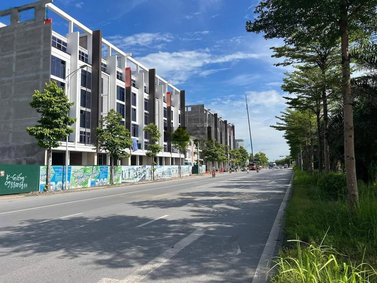 Bán căn biệt thự mặt tiền 15m vị trí đẹp giá đầu tư