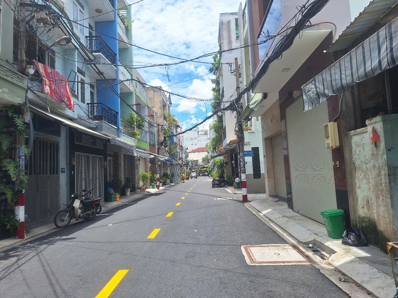 Bán nhà HXH 9m Lũy Bán Bích Tân Phú, 60m2, 4x15m, 4 tầng, 5 PN, giáp Bàu Cát Tân Bình chỉ 10 tỷ.