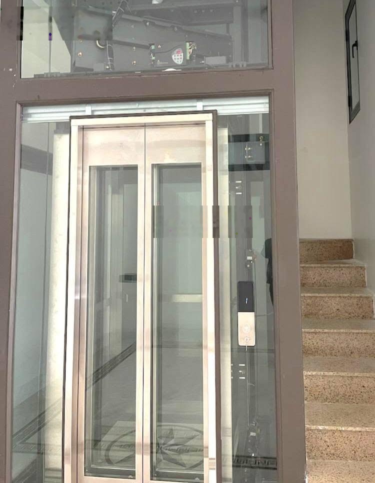 Trần quý cáp- mặt ngõ ô tô tránh, 50m2- 6t thang máy- vỉa hè kinh doanh ngày đêm