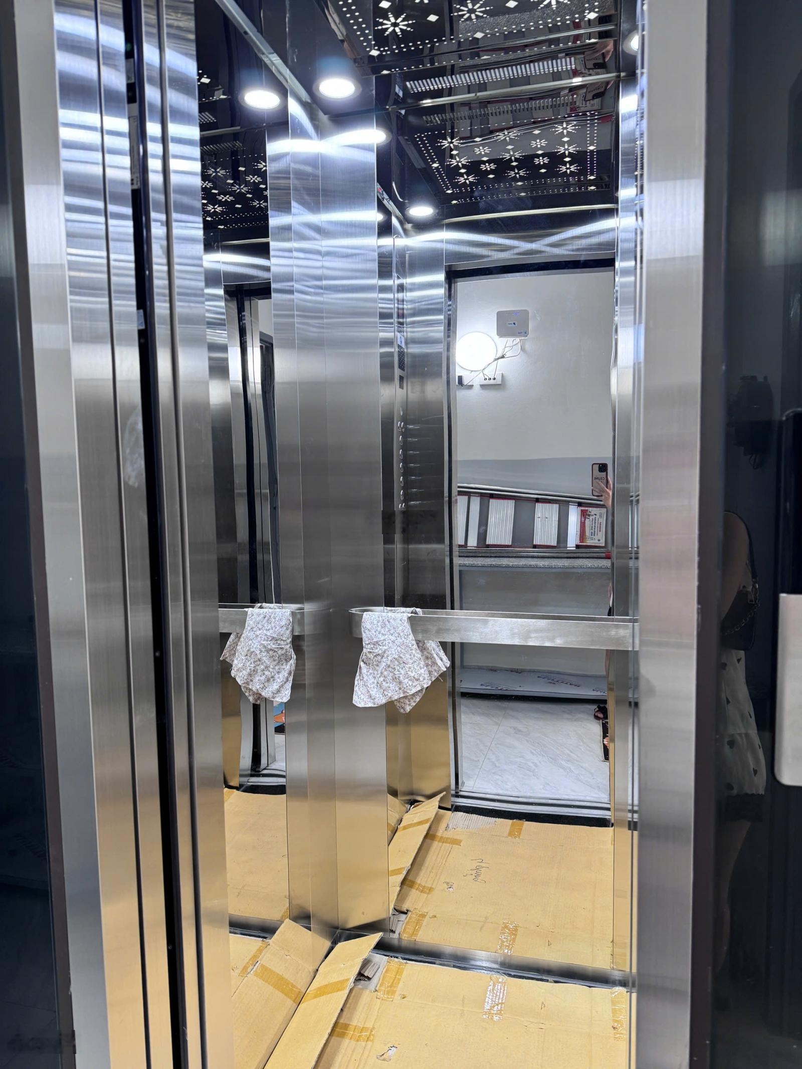 Chính chủ cho thuê phòng 17m2, đường Trần Khát Trân, Hà Nội